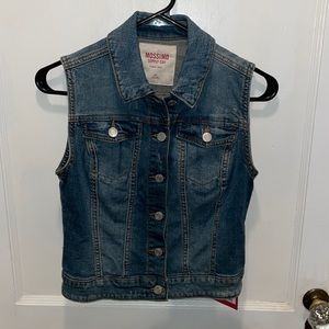 Mossimo denim vest NEW size small